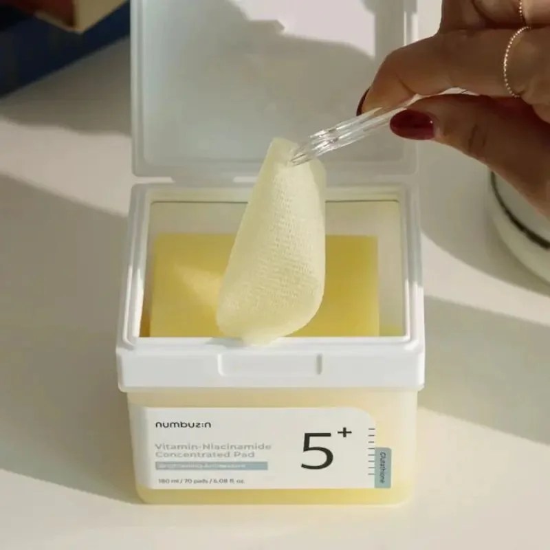 Numbuzin No.5 Vitamin-Niacinamide Concentrated Pad 70 Pads 180ml